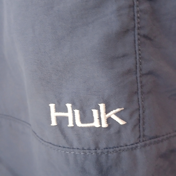 Huk Performance Fishing Blue Shorts Men's 3XL - Picture 2 of 5